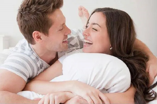 Nâng ngực bao lâu thì được quan hệ vợ chồng? Những lưu ý cần biết