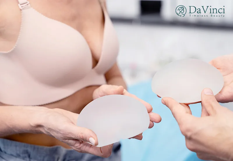 Nâng Ngực Sau 50 Tuổi: Có An Toàn và Thích Hợp Không? Nâng Ngực Sau 50 Tuổi: Có An Toàn và Thích Hợp Không?