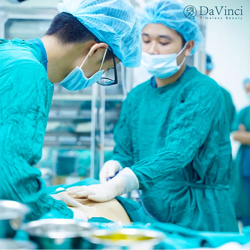 Nâng Ngực Trước Hay Sau Sinh? Ưu và Nhược Điểm Của Mỗi Lựa Chọn Nâng Ngực Trước Hay Sau Sinh? Ưu và Nhược Điểm Của Mỗi Lựa Chọn