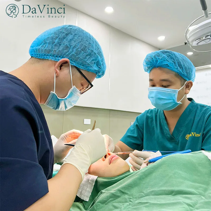 Phẫu thuật quặm mi mắt bao nhiêu tiền? So sánh giá & nơi thực hiện