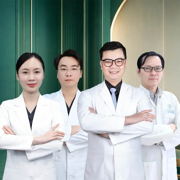 Đội ngũ bác sĩ Davinci